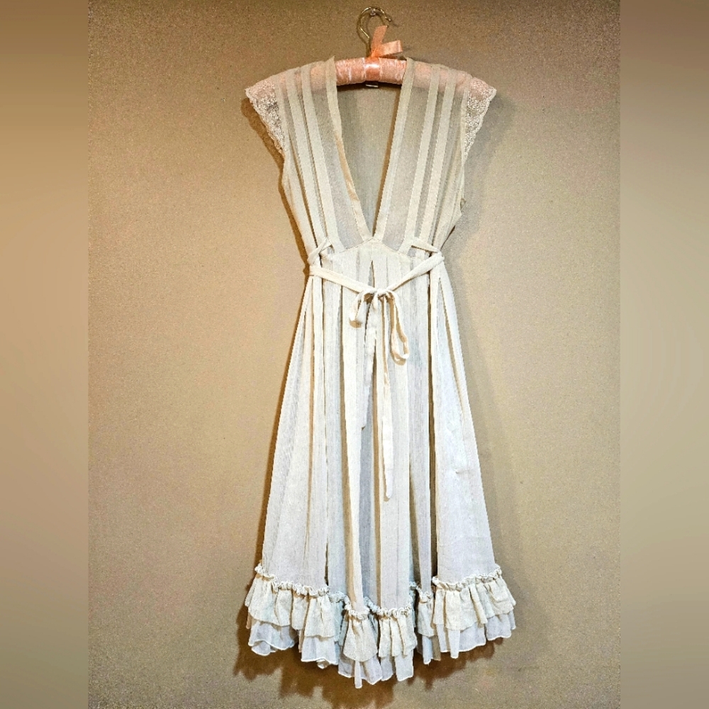 Sheer lightweight Midi Dress